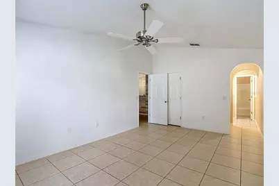 12730 Kings Lake Drive, Gibsonton, FL 33534 - Photo 18