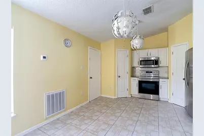 12730 Kings Lake Drive, Gibsonton, FL 33534 - Photo 8