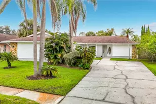 5118 Brynn Mawr Dr, Tampa, FL 33624 - Photo 1
