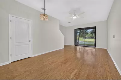 5155 Bay Isle Circle, Clearwater, FL 33760 - Photo 10