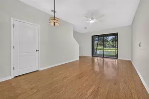 5155 Bay Isle Cir, Clearwater, FL 33760 - Photo 10