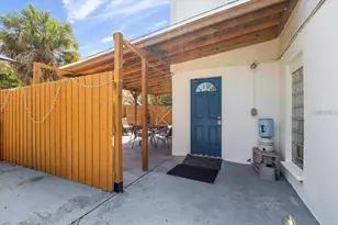 1901 3rd St S, Saint Petersburg, FL 33705 - Photo 10