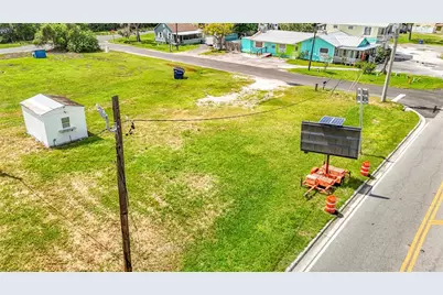 203 1st Street NW, Ruskin, FL 33570 - Photo 30