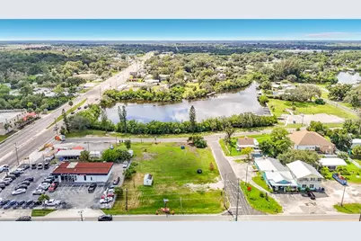 203 1st Street NW, Ruskin, FL 33570 - Photo 8