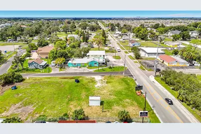 203 1st Street NW, Ruskin, FL 33570 - Photo 22