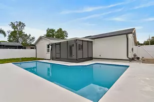 403 Evergreen Dr, Oldsmar, FL 34677 - Photo 12