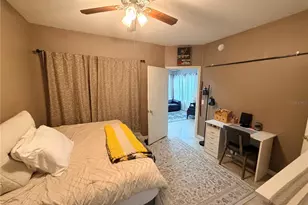 10764 70th Ave, Seminole, FL 33772 - Photo 8