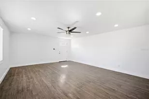 939 Oakfield Dr, Brandon, FL 33511 - Photo 8
