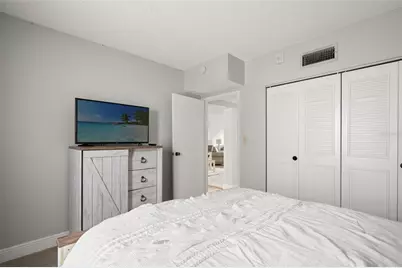 7321 Central Avenue #407, Saint Petersburg, FL 33710 - Photo 14