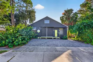 735 17th St N, Saint Petersburg, FL 33713 - Photo 2
