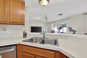5215 Corvette Dr, Tampa, FL 33624 - Photo 10
