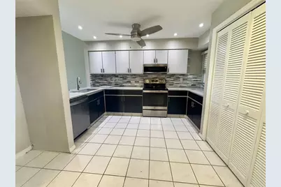 5537 Sea Forest Drive #304, New Port Richey, FL 34652 - Photo 18