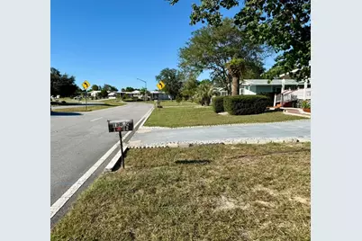 15678 Brookridge Boulevard, Brooksville, FL 34613 - Photo 4