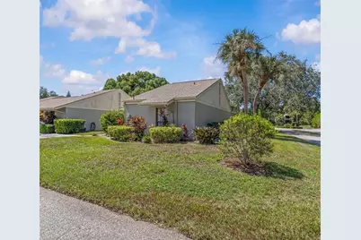 1 Windrush Bay Drive, Tarpon Springs, FL 34689 - Photo 1