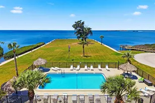 1 Windrush Bay Dr, Tarpon Springs, FL 34689 - Photo 28