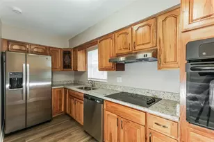 7602 Pine Hill Dr, Tampa, FL 33617 - Photo 8