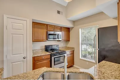 9414 Lake Chase Island Way #9414, Tampa, FL 33626 - Photo 8