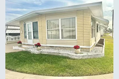 2000 E Bay Drive #102, Largo, FL 33771 - Photo 2