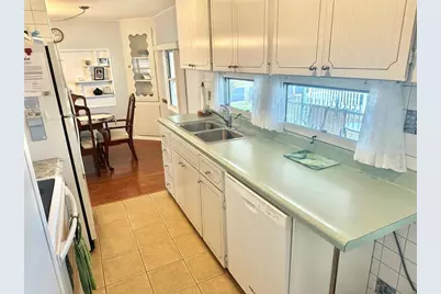 2000 E Bay Drive #102, Largo, FL 33771 - Photo 12