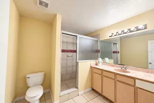5001 Sunridge Palms Dr, Tampa, FL 33617 - Photo 18