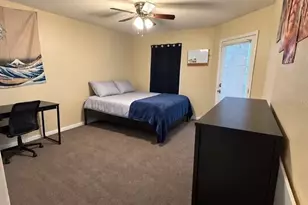 5001 Sunridge Palms Dr, Tampa, FL 33617 - Photo 8