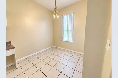 5001 Sunridge Palms Drive, Tampa, FL 33617 - Photo 4