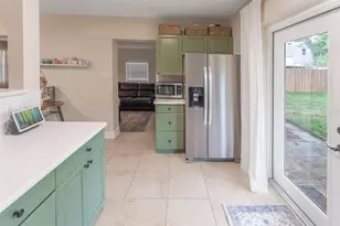3601 64th St N, Saint Petersburg, FL 33710 - Photo 6