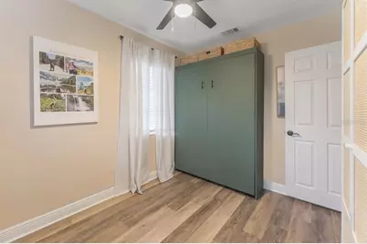 3601 64th Street N, Saint Petersburg, FL 33710 - Photo 14