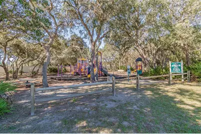 12623 Drakefield Drive, Spring Hill, FL 34610 - Photo 44