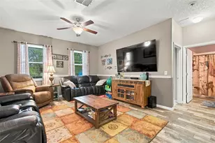 12623 Drakefield Dr, Spring Hill, FL 34610 - Photo 16