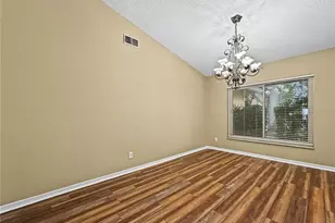 2510 Brimhollow Dr, Valrico, FL 33596 - Photo 4