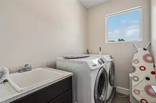 2706 W Trilby Ave, Tampa, FL 33611 - Photo 54
