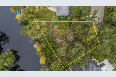 11731 Gail Drive, Temple Terrace, FL 33617 - Photo 2