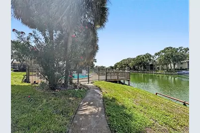 6328 Newtown Circle #B4, Tampa, FL 33615 - Photo 16