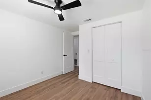 10020 N 10th St, Tampa, FL 33612 - Photo 20