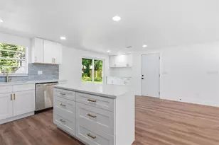 10020 N 10th St, Tampa, FL 33612 - Photo 12