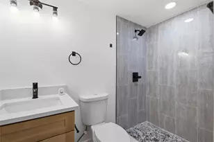 10020 N 10th St, Tampa, FL 33612 - Photo 18