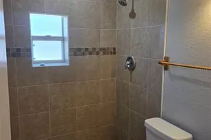 4625 40th St N, Saint Petersburg, FL 33714 - Photo 6
