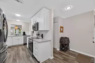 1601 43rd Street N, Saint Petersburg, FL 33713 - Photo 14