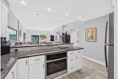 1200 N Shore Drive NE #104, Saint Petersburg, FL 33701 - Photo 6
