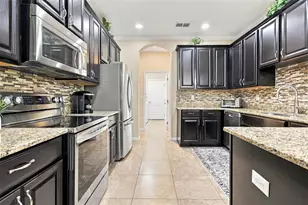 17030 Vilesta Dr, Lutz, FL 33548 - Photo 8