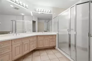 288 Beach Dr NE, Saint Petersburg, FL 33701 - Photo 24
