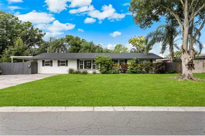 412 Deville Drive E, Largo, FL 33771 - Photo 2