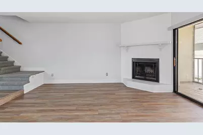 275 Capri Circle N #105, Treasure Island, FL 33706 - Photo 12
