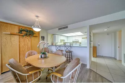 7600 Bayshore Drive #202, Treasure Island, FL 33706 - Photo 12