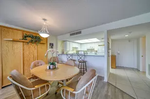 7600 Bayshore Dr, Treasure Island, FL 33706 - Photo 12
