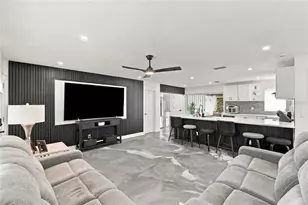 10259 Naranja St, Seminole, FL 33772 - Photo 6