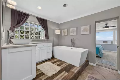2480 E Bay Isle Drive SE, Saint Petersburg, FL 33705 - Photo 28