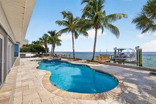2480 East Bay Isle Dr SE, Saint Petersburg, FL 33705 - Photo 48