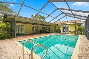 13903 Middle Park Dr, Tampa, FL 33624 - Photo 4